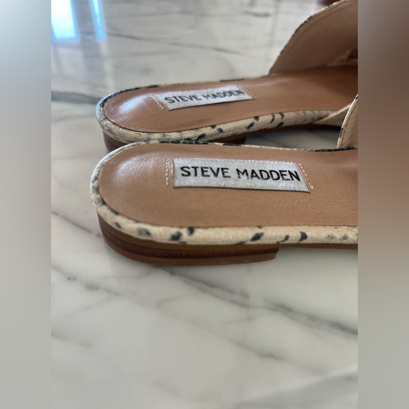 Steve Madden Flats - Picture 3 of 4